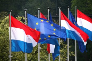 drapeau2-xhdpi